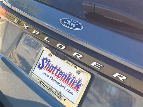 New 2025 Ford Explorer Active w/ Active Comfort Package image 10