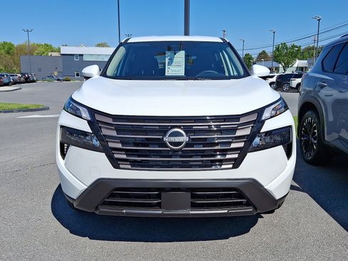 New 2026 Nissan Rogue SV w/ Cold Weather Package AWD/4WD image 2