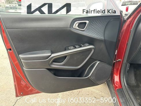 Used 2020 Kia Soul S image 10
