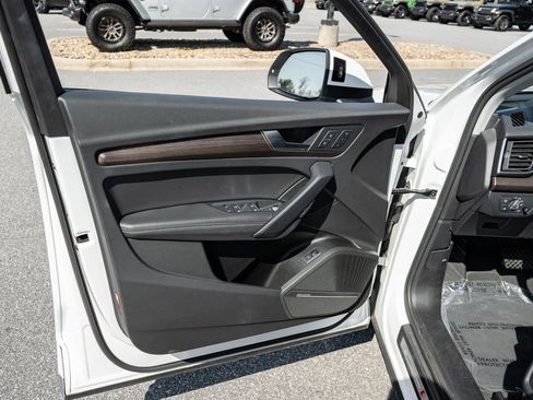 Used 2024 Audi Q5 2.0T Premium Plus image 17