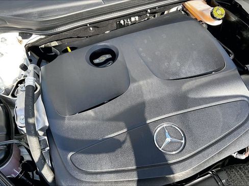 Used 2019 Mercedes-Benz GLA 250 GLA 250 w/ Premium Package image 29