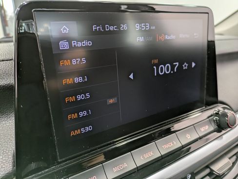 Certified 2022 Kia Forte LXS image 11