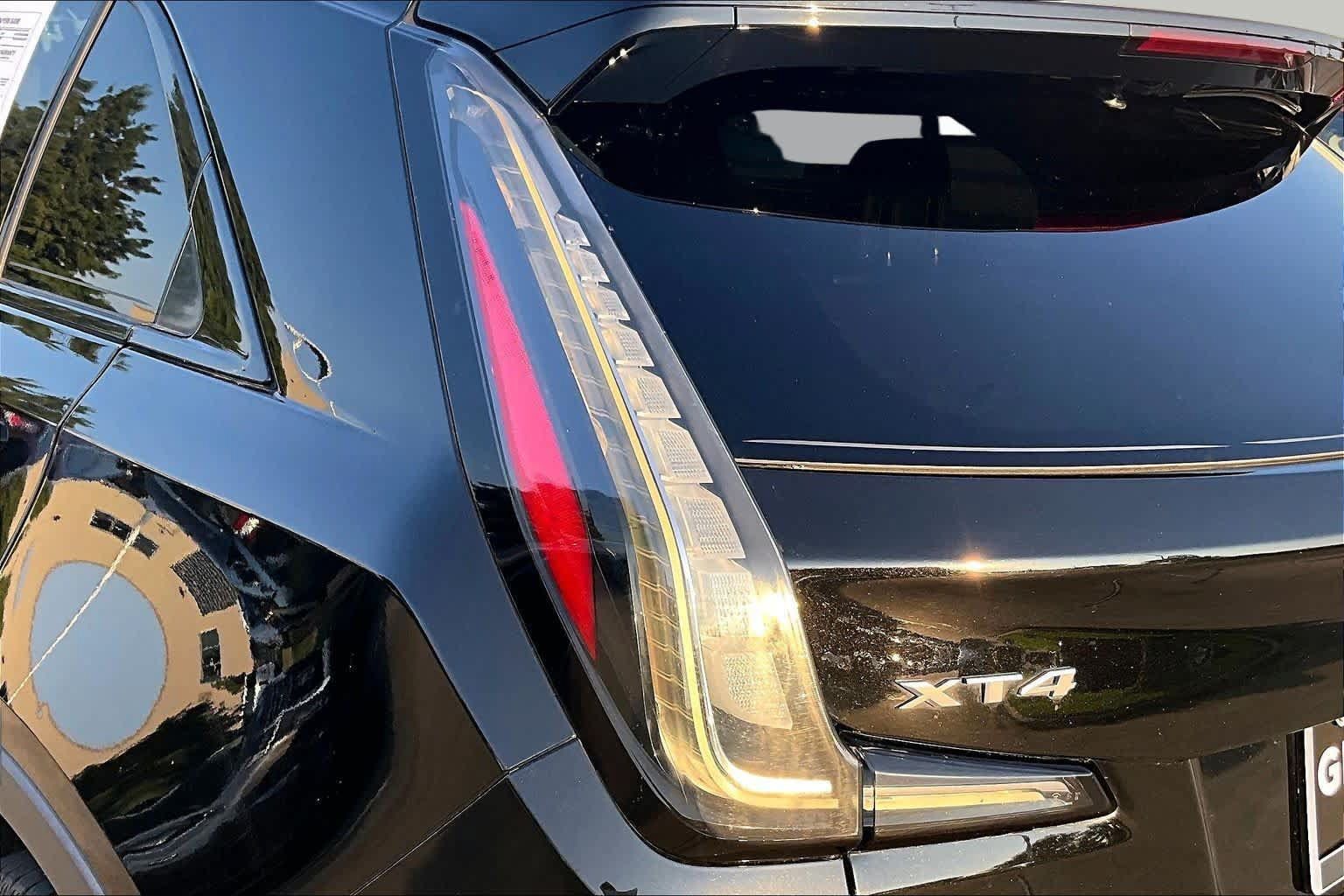 Used 2019 Cadillac XT4 Sport w/ Cold Weather Package FWD image 26