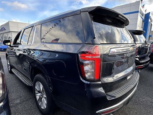 Certified 2023 Chevrolet Suburban Premier image 5