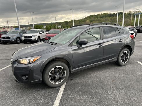Certified 2023 Subaru Crosstrek 2.0i Premium AWD/4WD image 18