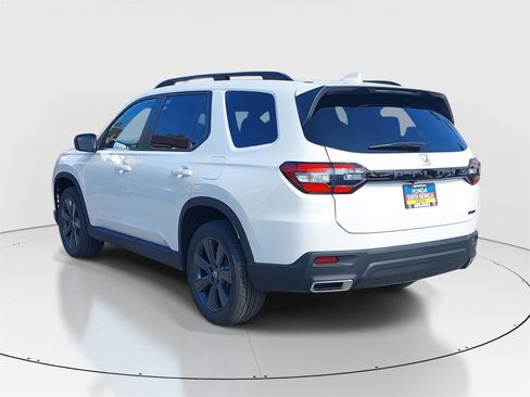 New 2025 Honda Pilot Sport image 7
