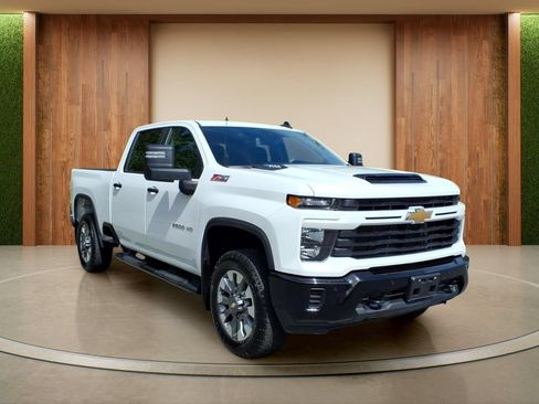 Certified 2025 Chevrolet Silverado 2500 Custom w/ Custom Value Package AWD/4WD image 1