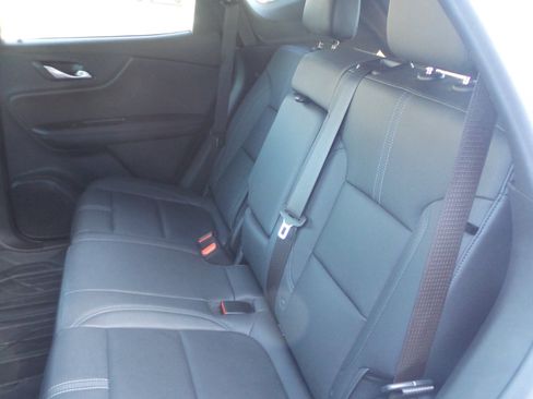 Used 2022 Chevrolet Blazer LT image 10