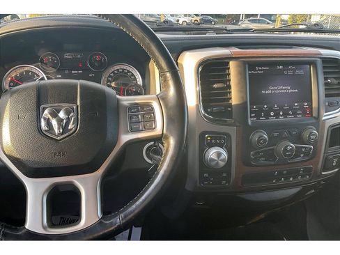 Used 2018 RAM 1500 Laramie image 19