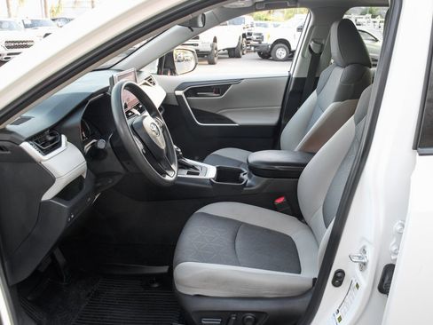 Used 2023 Toyota RAV4 XLE image 16