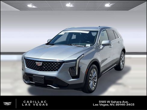 Certified 2025 Cadillac XT4 Premium Luxury FWD image 1