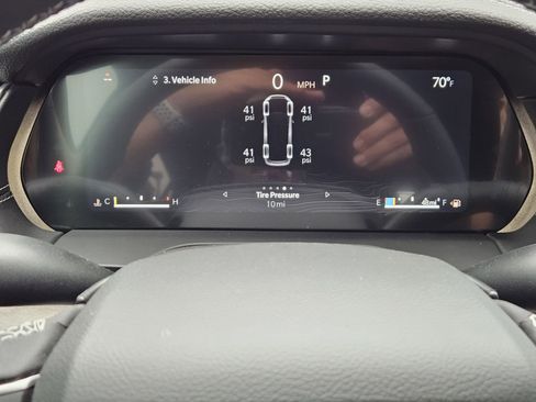 New 2025 Jeep Grand Cherokee L Limited image 17