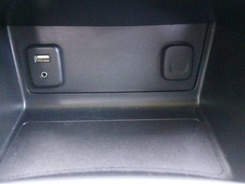 Used 2018 Chevrolet Colorado ZR2 w/ ZR2 Midnight Special Edition AWD/4WD image 6