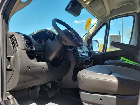 Used 2025 RAM ProMaster 3500 w/ Convenience Group FWD image 6