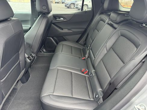 New 2026 Chevrolet Equinox LT w/ Convenience Package II image 5