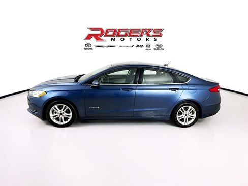 Used 2018 Ford Fusion S FWD image 4