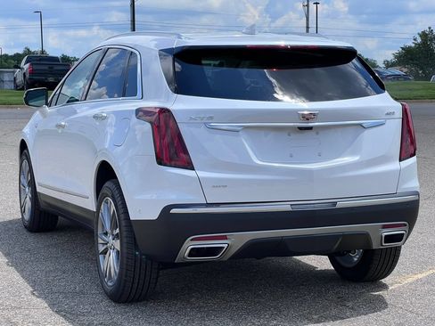 New 2026 Cadillac XT5 Premium Luxury w/ Driver Assist Package AWD/4WD image 9