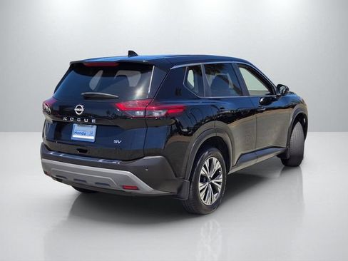 Used 2023 Nissan Rogue SV FWD image 4