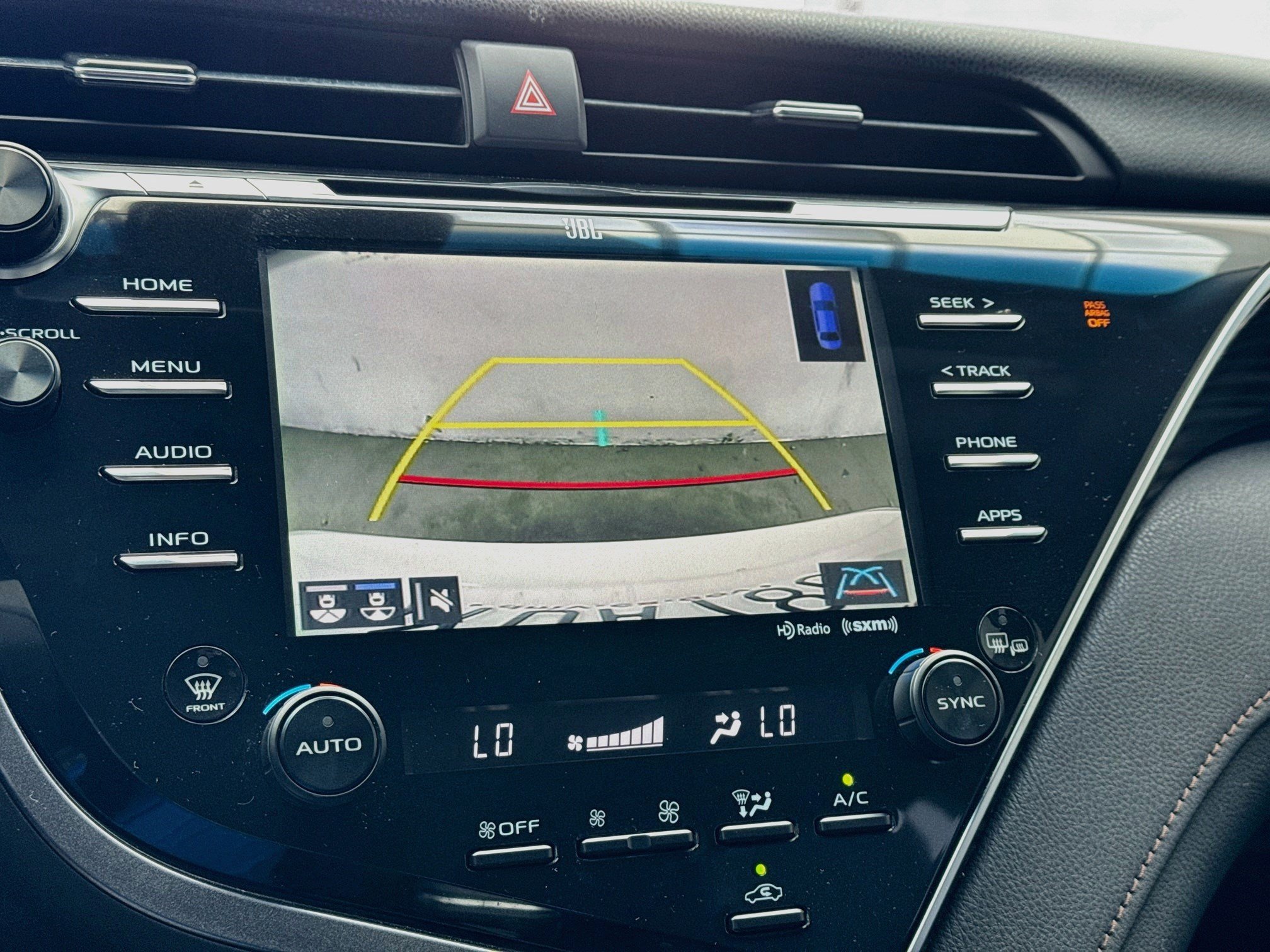 Used 2018 Toyota Camry XLE w/ Audio Package FWD image 10