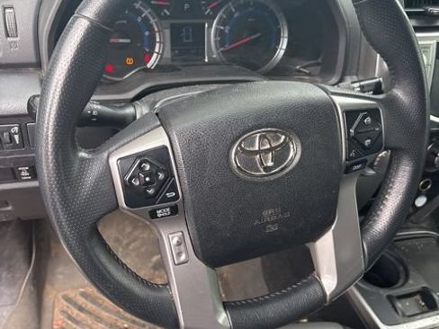Used 2018 Toyota 4Runner SR5 Premium RWD image 7