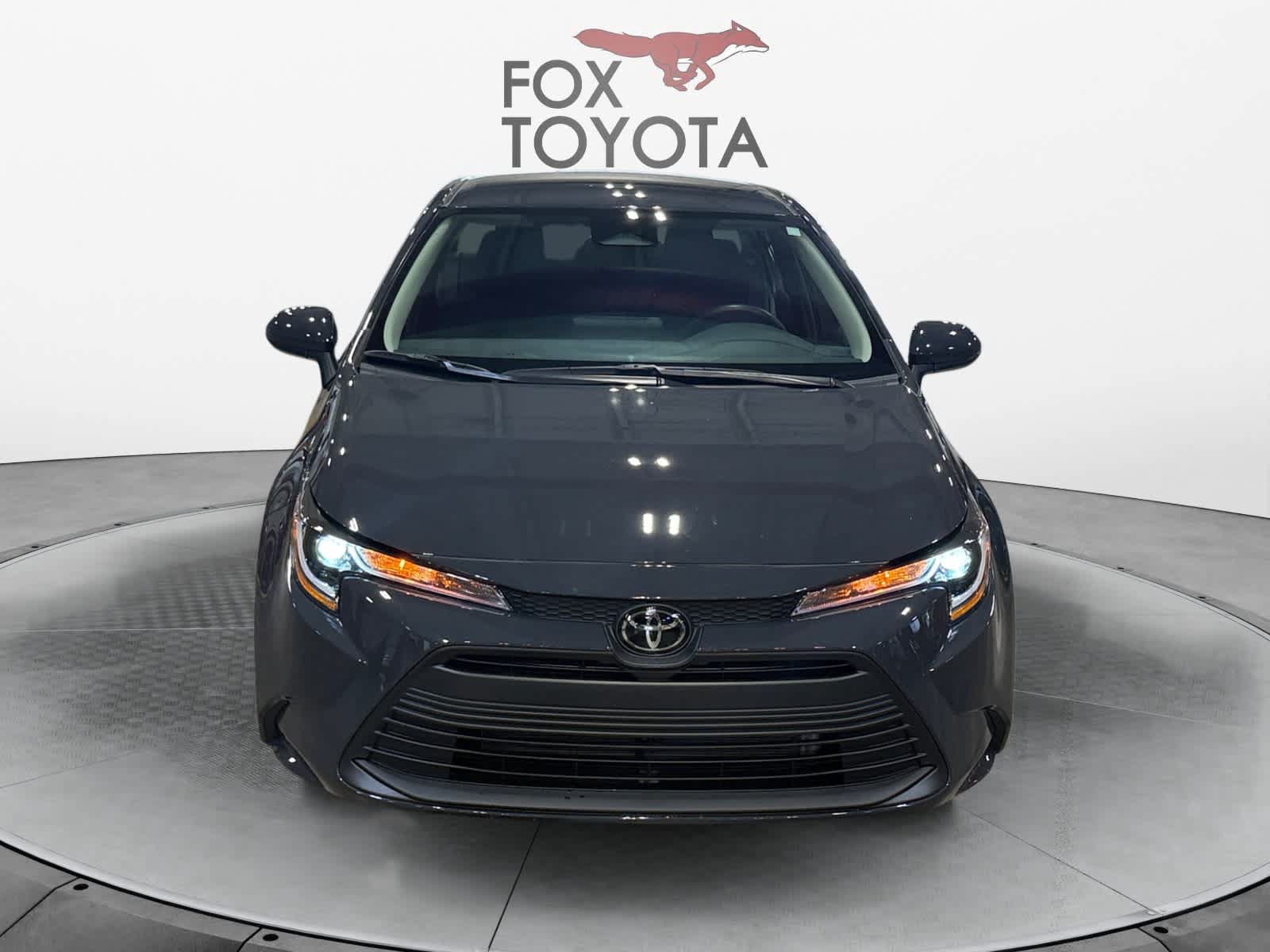 Used 2026 Toyota Corolla LE FWD image 9