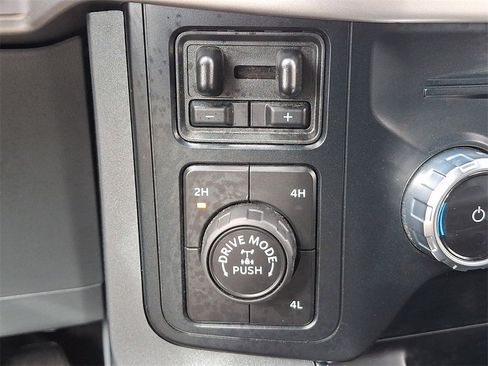 Used 2022 Ford F150 XLT w/ Equipment Group 302A High image 24