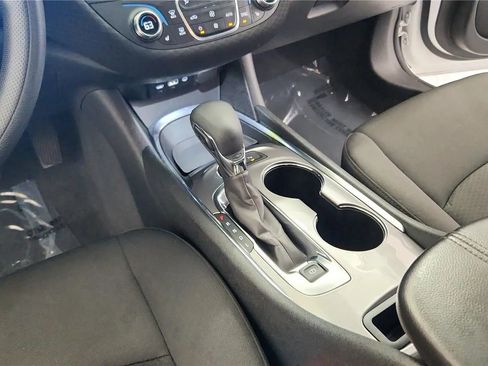 Used 2024 Chevrolet Malibu LT FWD image 33