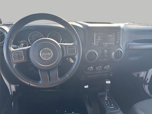 Used 2018 Jeep Wrangler Unlimited Sport S AWD/4WD image 15