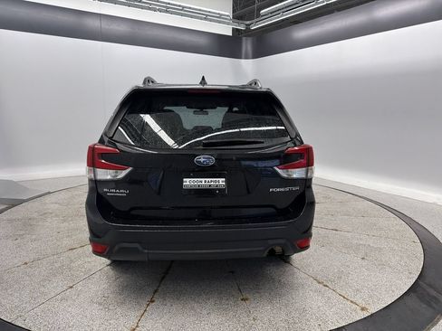 Used 2023 Subaru Forester Premium AWD/4WD image 11