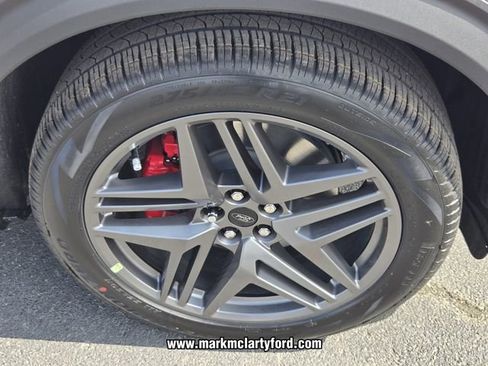 New 2026 Ford Explorer ST-Line w/ ST-Line Street Pack image 13