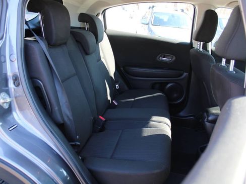 Used 2016 Honda HR-V LX image 28