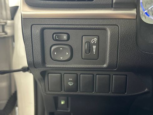 Used 2012 Lexus CT 200h Premium FWD image 8