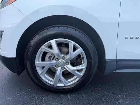 Used 2020 Chevrolet Equinox LT FWD image 9