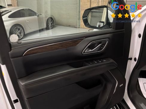 Used 2022 Chevrolet Suburban Premier RWD image 21