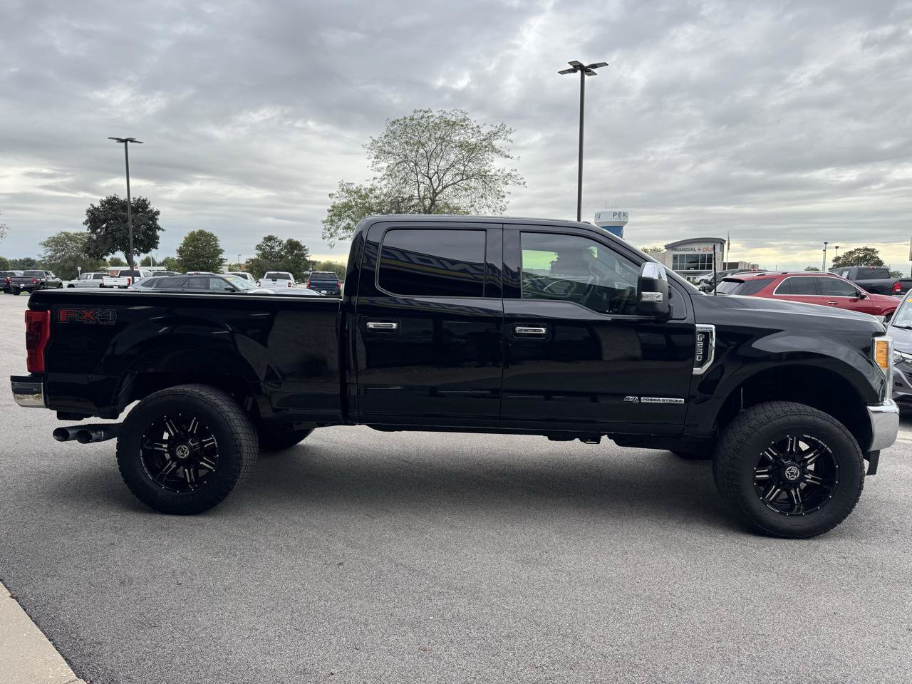 Used 2017 Ford F250 Lariat w/ Lariat Ultimate Package AWD/4WD image 10