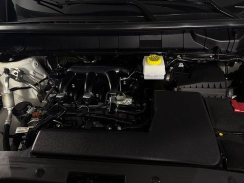 Used 2024 Nissan Pathfinder SV w/ Black Appearance Package FWD image 35