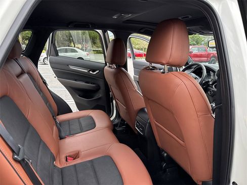 Certified 2025 MAZDA CX-5 Carbon Edition image 34