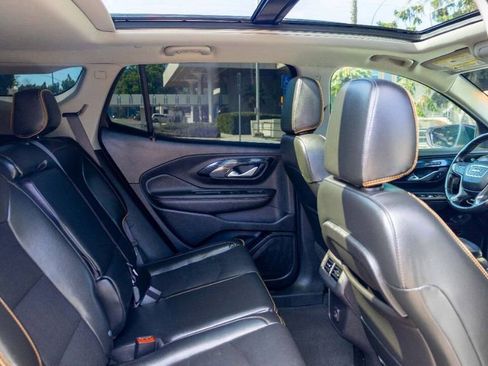 Used 2022 GMC Terrain AT4 w/ Infotainment Package II image 14