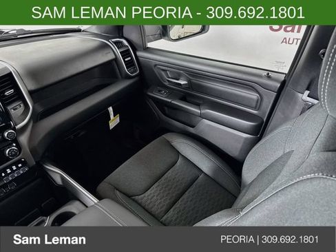 New 2026 RAM 1500 Express AWD/4WD image 21