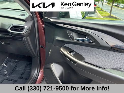 Used 2022 Chevrolet TrailBlazer LT FWD image 57