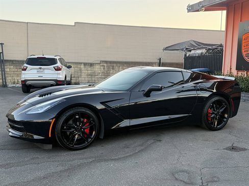 Used 2019 Chevrolet Corvette Stingray Coupe w/ Carbon Flash Badge Package RWD image 6