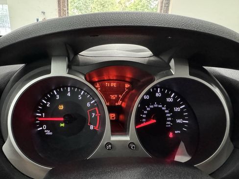 Used 2014 Nissan Juke S w/ Midnight Edition 2.0 AWD/4WD image 17