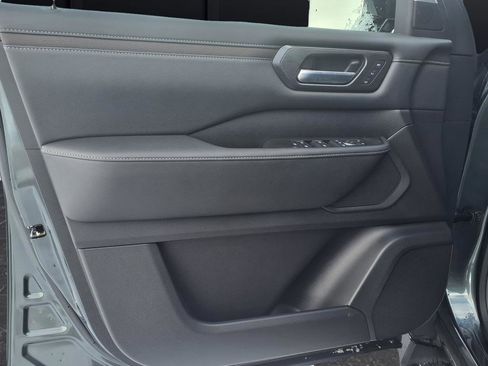 New 2026 Nissan Armada SL w/ Captain's Chari Seat Package AWD/4WD image 12
