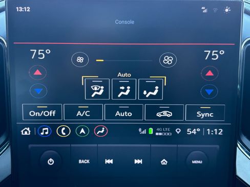 Used 2021 GMC Sierra 1500 SLT image 25