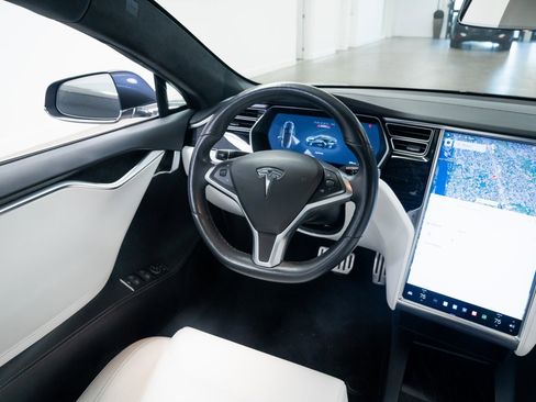 Used 2017 Tesla Model S P100D image 10