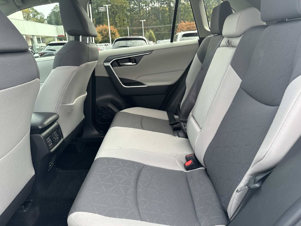 Used 2024 Toyota RAV4 XLE w/ Convenience Package AWD/4WD image 18
