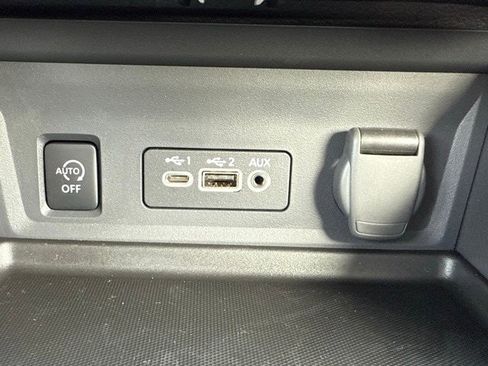 New 2025 Nissan Sentra SR w/ SR Premium Package image 31