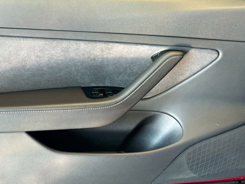 Used 2019 Tesla Model 3 Standard Range Plus image 16