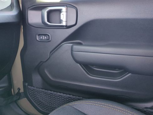 New 2026 Jeep Gladiator Sport image 16