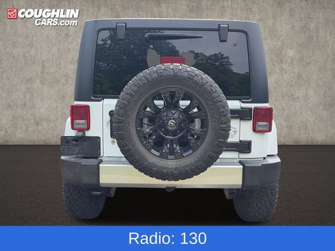 Used 2017 Jeep Wrangler Unlimited Sahara w/ Connectivity Group AWD/4WD image 7